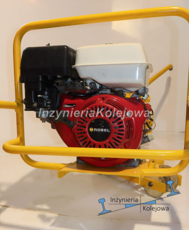 robel-3082-coachscrew-machine-big-2