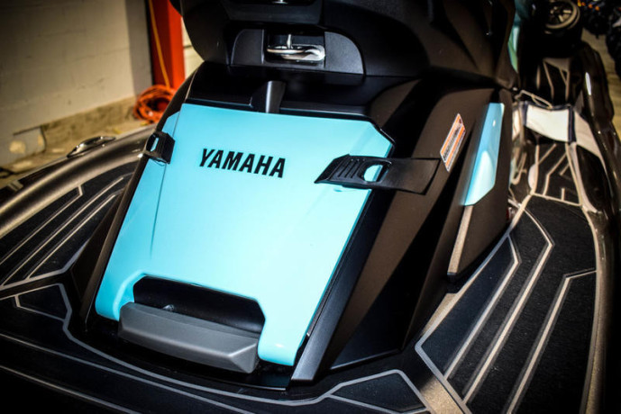 yamaha-2023-fx-svho-jetski-big-4